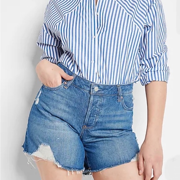 Express Pants - EXPRESS Curvy Mid Rise Button Fly Boyfriend Jean Shorts